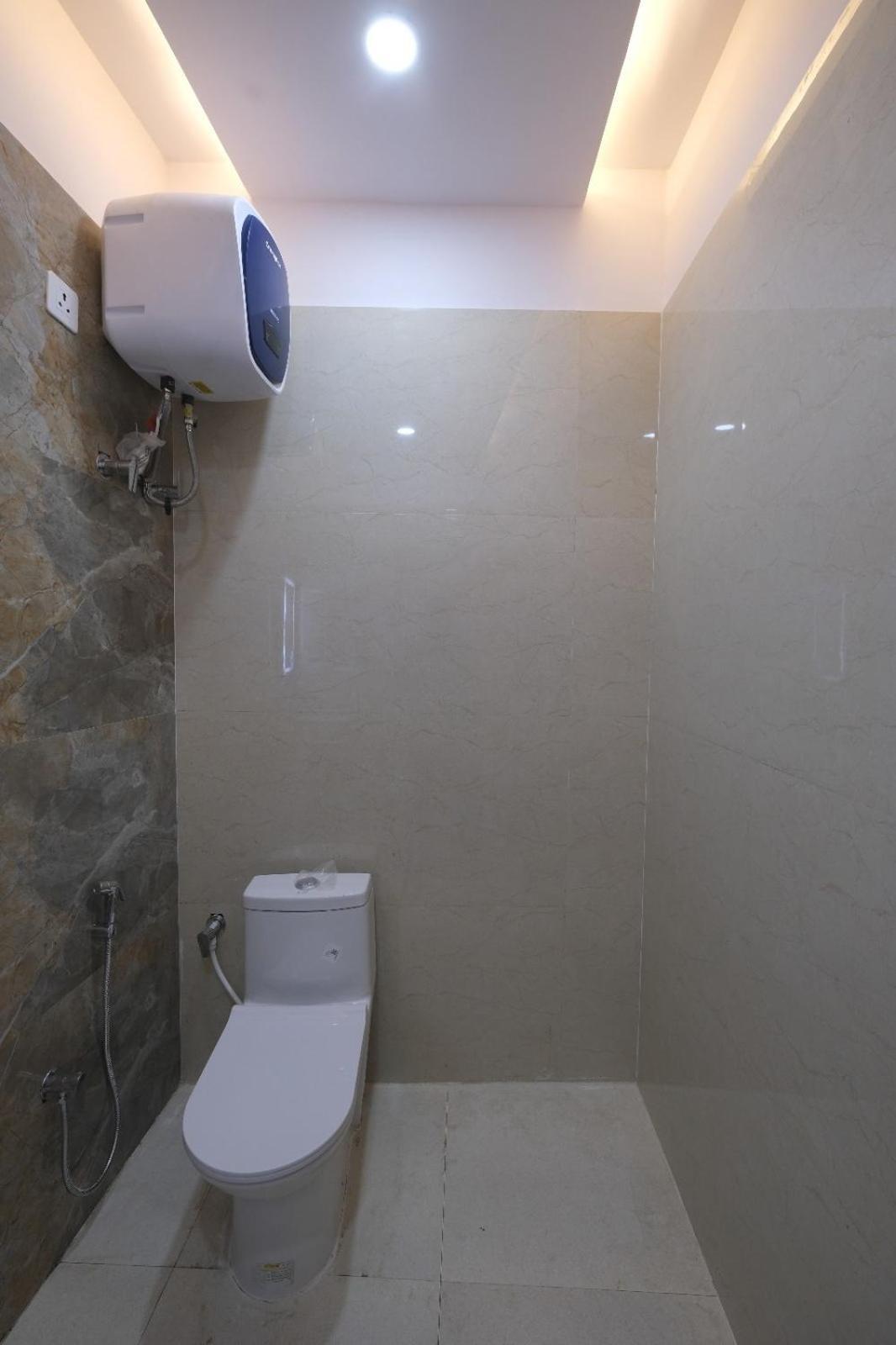 Hotel Sudarshan Ayodhya エクステリア 写真